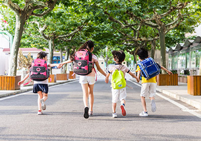 宝宝刚上幼儿园老哭怎么办